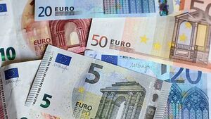 Man jailed for a year for recruiting money launderers