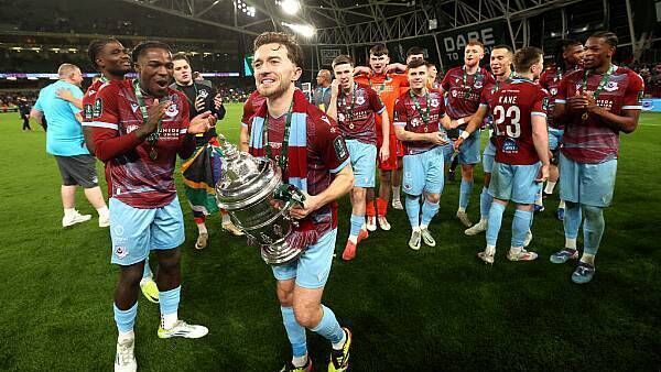 Drogheda United shock Derry City to clinch FAI Cup final