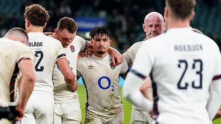 Freddie Steward says players, not Steve Borthwick, are at fault for England woe