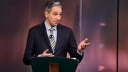 'The cheek of Simon Harris': Bereaved families say anything but statutory Covid inquiry would be an 'insult'