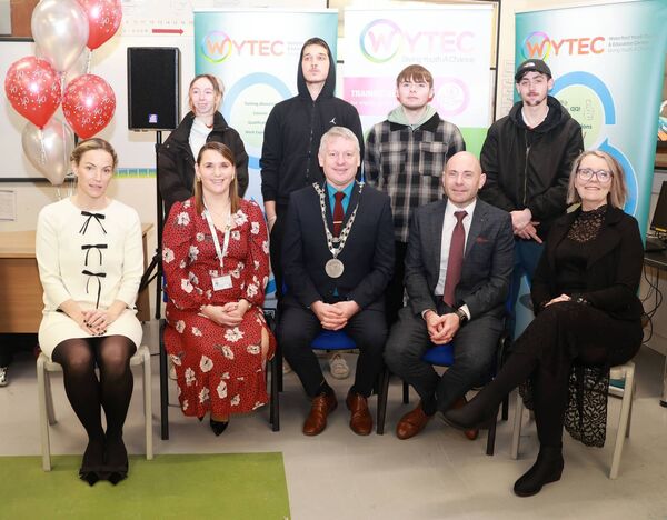 Retail Skills trainees pictured with Sinead Cronin, Rebecca Ryan, Manager, Susan Sheahan, Development Officer, Danny Murphy, Chairperson, and Mayor of Waterford Cllr Jason Murphy. Photo: Joe Evans