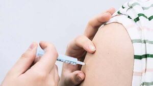 HSE urges people to get flu and Covid vaccines to avoid pressure on hospitals HSE urges people to get flu and Covid vaccines to avoid pressure on hospitals