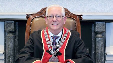 Metropolitan Mayor to contest Seanad