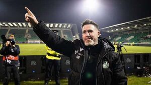 Shamrock boss Stephen Bradley hails Enzo Maresca for ‘clear identity’ at Chelsea