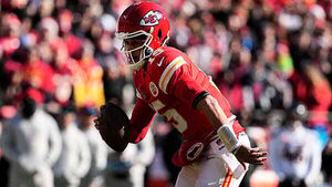 Kansas City Chiefs beat Houston Texans to close on top seed Kansas City Chiefs beat Houston Texans to close on top seed