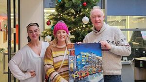 Festive Star cover painting raises €1,000 for WLR FM's St Vincent de Paul Appeal