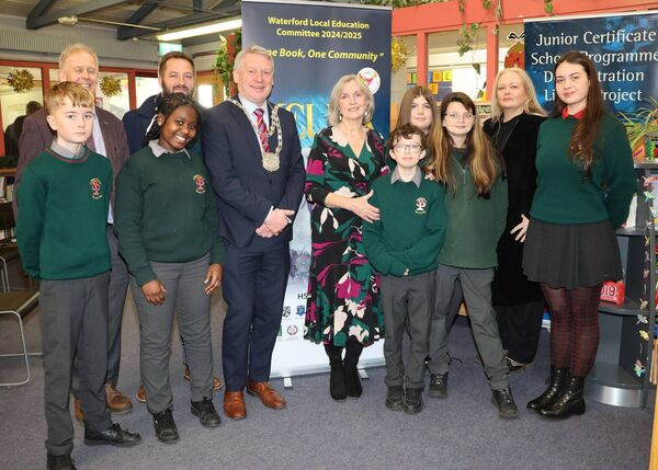 Mayor of Waterford City &amp; County Cllr Jason Murphy and Autor, Dolores Lyons, with staff and students from St. Paul's Community College. Photo: Joe Evans