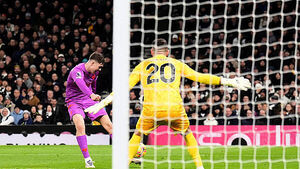 Jorgen Strand Larsen strikes late to earn Wolves draw at Tottenham