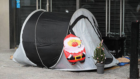 Number of people accessing emergency accommodation above 15,000 for first time