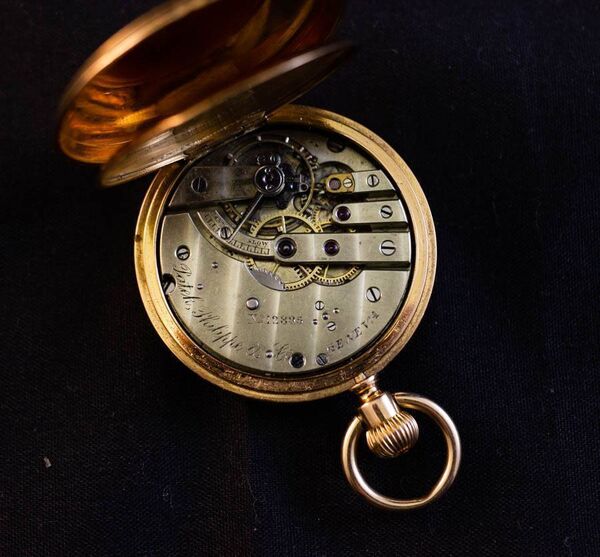 Lot 325: Super Quality Patek Philippe Ladies 18k Watch. Wolf Tooth Winding, Lever Set Hands.