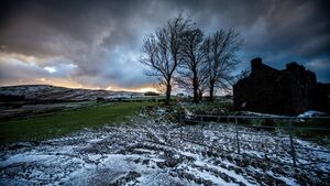 Ministers urge farmers to prioritise safety during the current cold snap