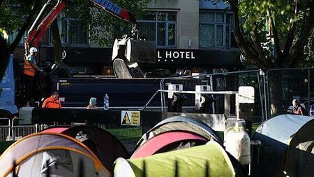 Bill for removing asylum seeker encampments on Grand Canal reached €800,000