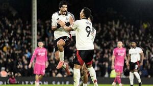 Raul Jimenez scores two penalties as Fulham battle for draw at home to Ipswich