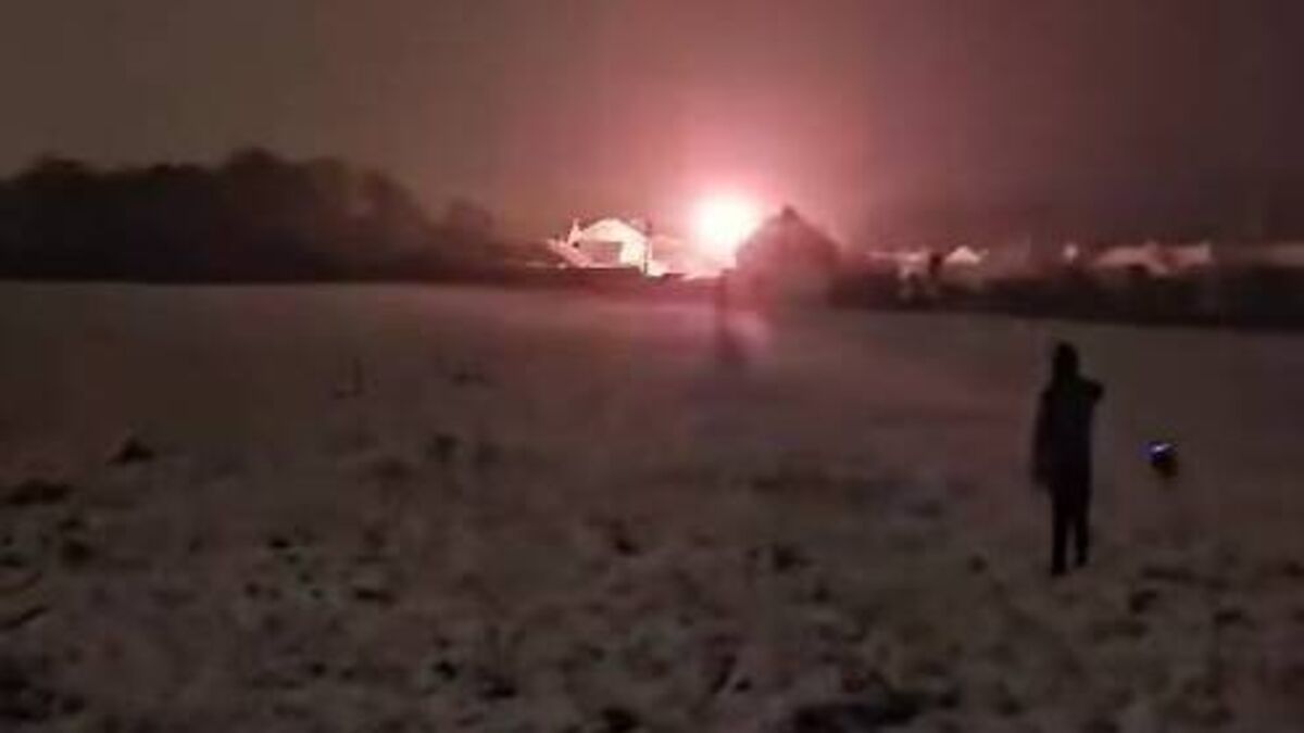 The dramatic moment snow sets power line alight in Waterford