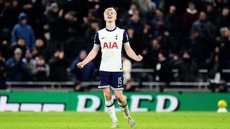 Lucas Bergvall gives Tottenham advantage over Liverpool