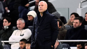 Arne Slot frustrated to lose to Lucas Bergvall goal after red card reprieve