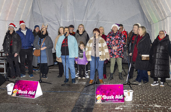 High Hopes Choir, supporting Busk Aid for Tinteán House. High Hopes Choir, supporting Busk Aid for Tinteán House.