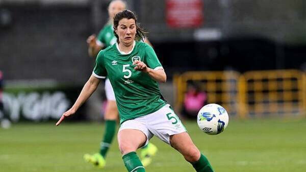 Niamh Fahey announces her retirement from international football