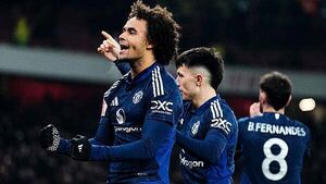 Arsenal pay penalty as Manchester United win shootout to progress in FA Cup Arsenal pay penalty as Manchester United win shootout to progress in FA Cup