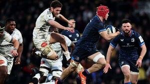 Leinster hold on for dramatic win over La Rochelle