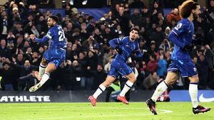 Reece James scores stoppage-time free-kick to rescue Chelsea a point