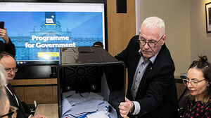Fine Gael ratifies programme for government Fine Gael ratifies programme for government