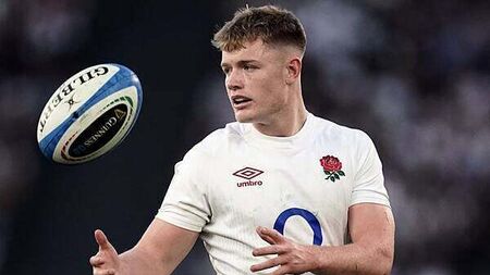 ‘Tough and brave’ Fin Smith backed to star on first England start against France