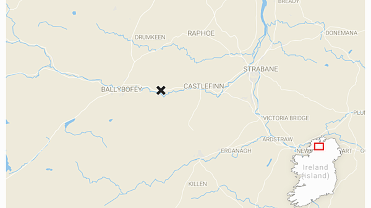 Gardaí hunt for lorry driver after smash with ESB pole plunges Donegal village into darkness