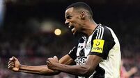 Newcastle boss Eddie Howe determined to keep star striker Alexander Isak