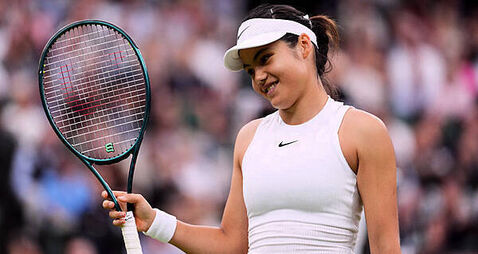 Emma Raducanu ends losing run with win over Maria Sakkari