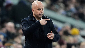 Liverpool boss Arne Slot to discuss importance of work rate with Darwin Nunez