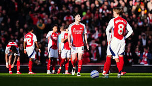 Ten-man Arsenal’s title tilt in tatters as West Ham claim victory