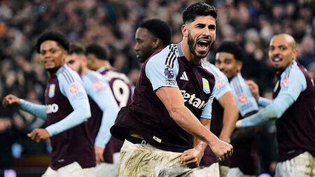 Chelsea’s goalkeeping woes continue as Aston Villa grab late win