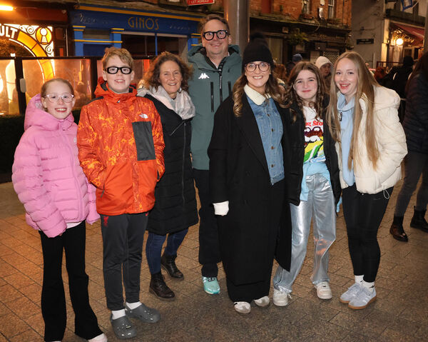  Pictured at Moncrieff's free gig at the Apple Market.