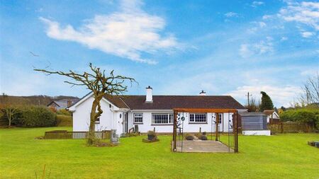 Waterford Property: Charming bungalow with panoramic views in Kilmeaden