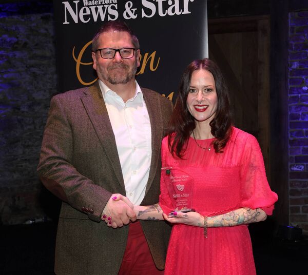 Sarah Jane Cleary presented the Best Supporting Actor award to Tom Rogers Snr., A Few Good Men, Curtain Call Productions. Sarah Jane Cleary presented the Best Supporting Actor award to Tom Rogers Snr., A Few Good Men, Curtain Call Productions.