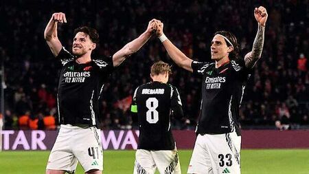 Wednesday’s briefing: Arsenal hit seven as Aston Villa also win in Europe