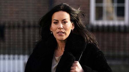 Health minister meets pharmacy union to resolve delay in rollout of free HRT