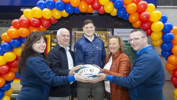 Cora Fogarty ALDIO City Square Assistant Manager, Cllr Declan Barry, Ireland and Munster rugby player Jack O’Donoghue, Cllr. Lola O’Sullivan and Store Manager Robbie Kavanagh at ALDI’s newly opened store in Waterford. Photograph: Patrick Browne