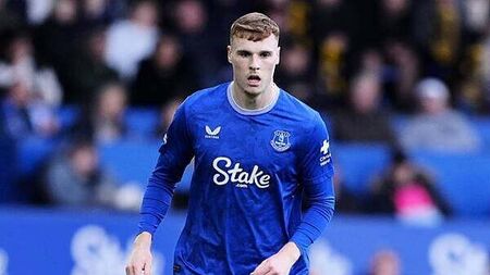 Late header from Irish defender Jake O’Brien earns Everton a draw at home to West Ham