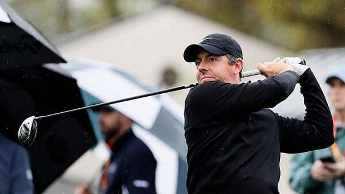 Late birdies ensure Rory McIlroy makes cut as Scottie Scheffler leads in Houston