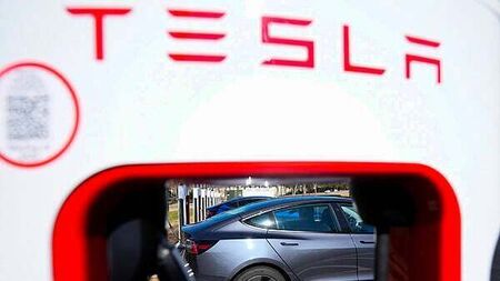 New car sales up 18.5% in March with electric cars on the rise again