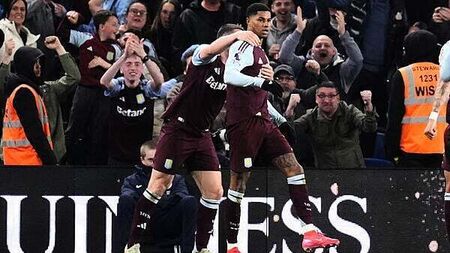 Marcus Rashford scores first Premier League goal for Villa in win at Brighton