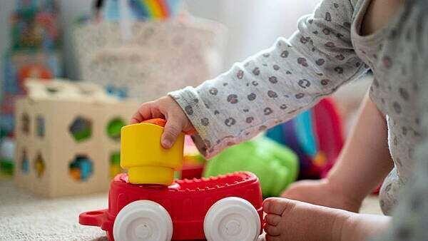 Only half of fathers avail of paternity leave – report