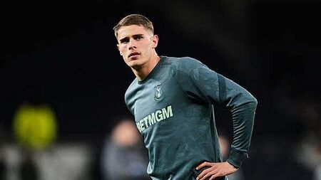 Micky van de Ven backs Tottenham to build on draw at home to Eintracht Frankfurt