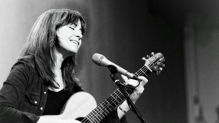 Sarah McQuaid announces Tramore show ahead of new album release
