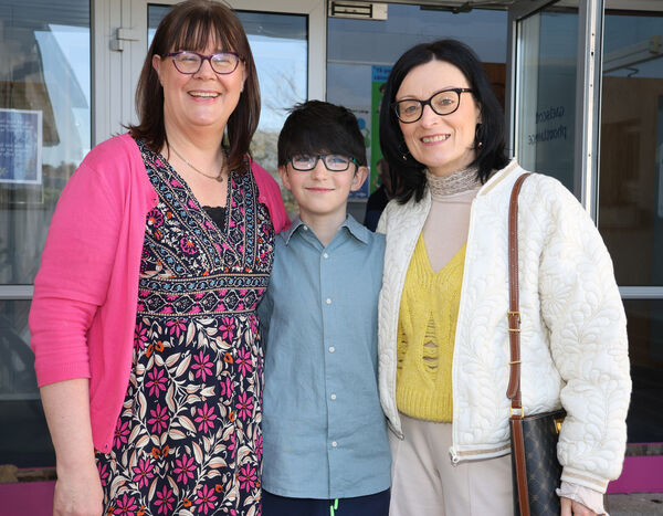 Linda Sheahan, Joshua and Kate Madden. Linda Sheahan, Joshua and Kate Madden.