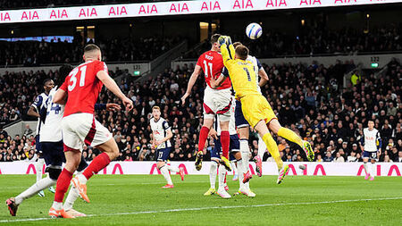 Fast-starting Nottingham Forest back up to third with win at Tottenham