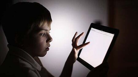 Irish children spend too much time indoors and on screens, Specsavers says