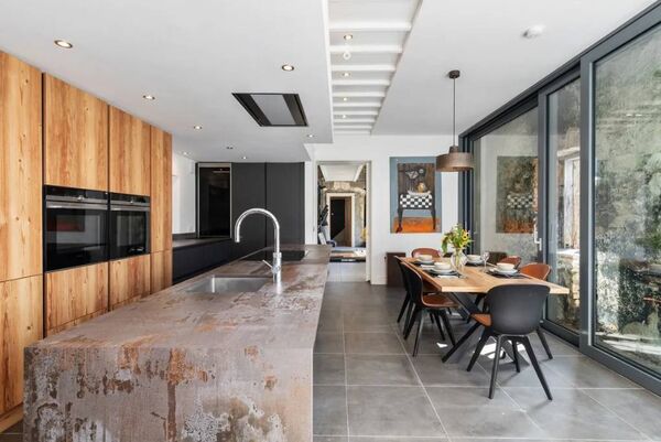 Pembrokestown House is one of the most impressive properties to go on the market in Waterford in years. Pembrokestown House is one of the most impressive properties to go on the market in Waterford in years.